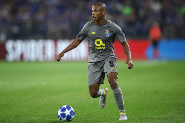 GELSENKIRCHEN, GERMANY - SEPTEMBER 18: Yacine Brahimi #8 of FC Porto controls the ball during the Group D match of the UEFA Champions League between FC Schalke 04 and FC Porto at Veltins-Arena on September 18, 2018 in Gelsenkirchen, Germany. (Photo by Maja Hitij/Bongarts/Getty Images)