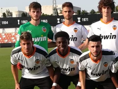 Yunus Musah with Valencia CF Mestalla (Photo via Eldesmarque)