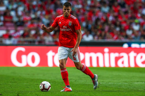 Arsenal reignite interest for €54m Ruben Dias despite having no money 2 LISBON, PORTUGAL - AUGUST 07: Ruben Dias of SL Benfica during the match between SL Benfica and Fenerbache SK for UEFA Champions League Qualifier at Estadio da Luz on August 7, 2018 in Lisbon, Portugal. (Photo by Carlos Rodrigues/Getty Images)