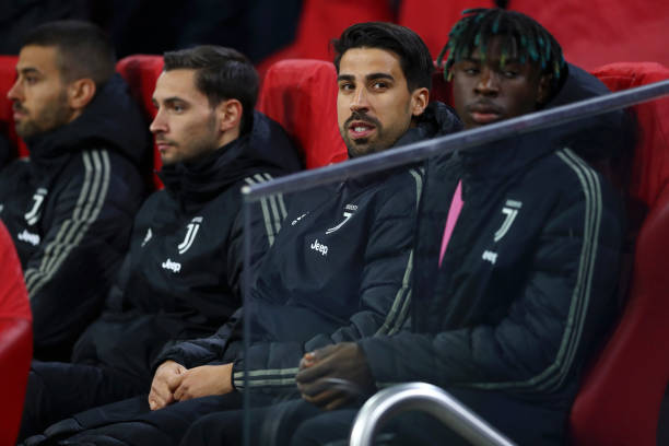 Arsenal offer Sami Khedira 2-year contract worth €4m-a-year 2 AMSTERDAM, NETHERLANDS - APRIL 10: Sami Khedira and Moise Kean sit on the bench during the UEFA Champions League Quarter Final first leg match between Ajax and Juventus at Johan Cruyff Arena on April 10, 2019 in Amsterdam, Netherlands. (Photo by Lars Baron/Getty Images)