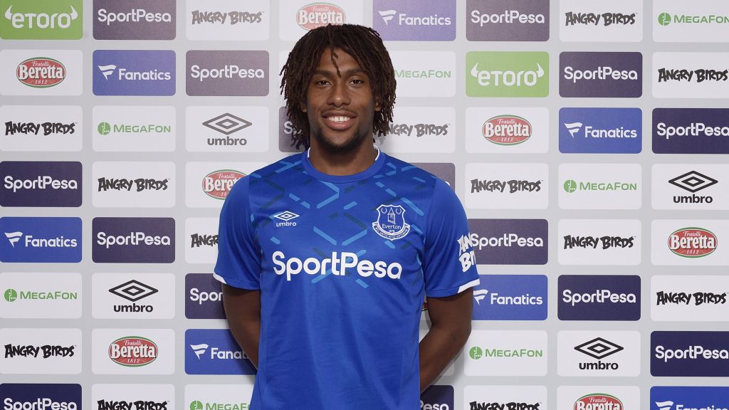 Alex Iwobi explains how Marco Silva convinced him to join Everton 2 Alex Iwobi (Photo via Twitter / Everton)