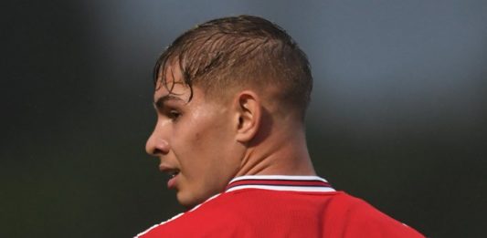 Emile Smith Rowe (Photo via Twitter / Arsenal)
