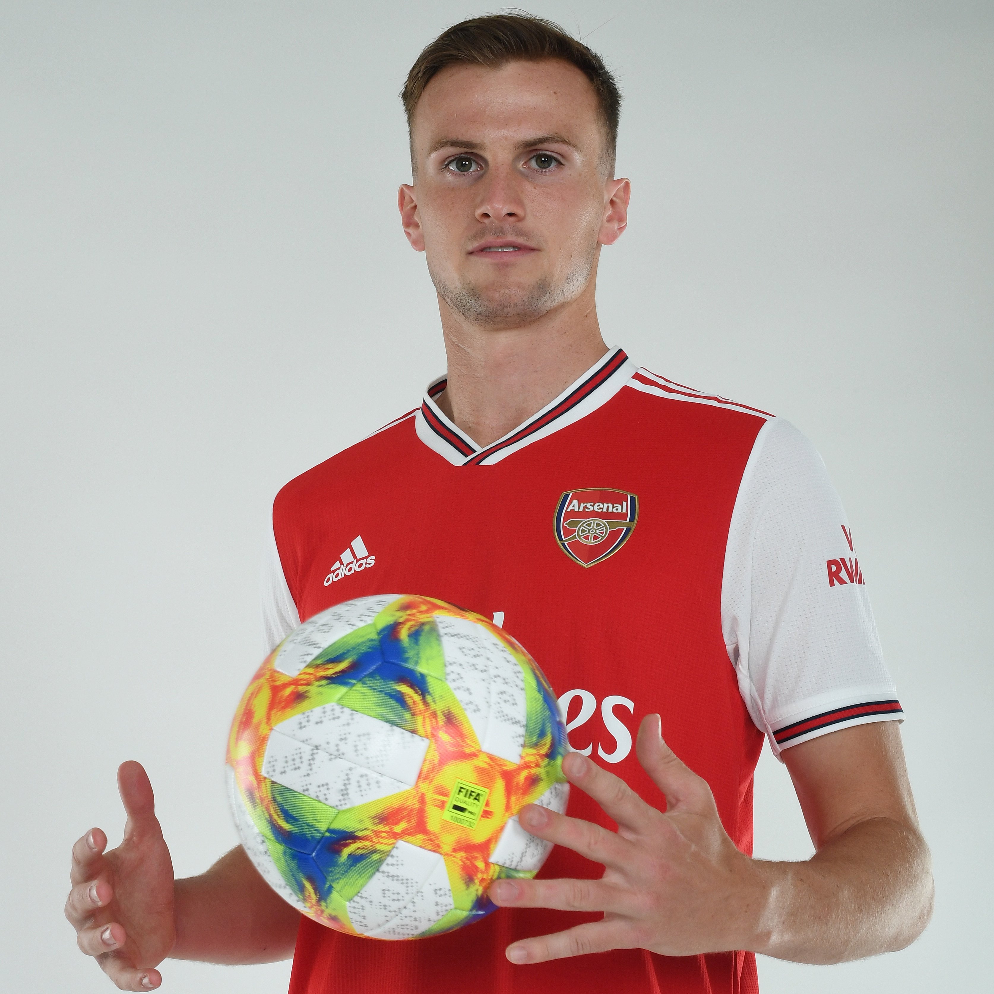 Rob Holding (Photo via Twitter / ArsenalAcademy)
