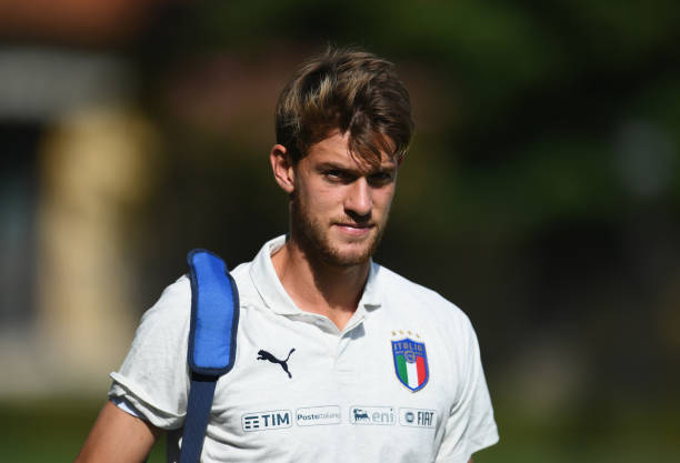 FLORENCE, ITALY - SEPTEMBER 03: Daniele Rugani of Italy looks on prior to the Italy training session at Centro Tecnico Federale di Coverciano on Se...