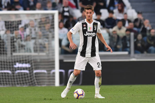 Juventus consider proposing Bellerín-Rugani swap 2 TURIN, ITALY - MARCH 30: Daniele Rugani of Juventus in action during the Serie A match between Juventus and Empoli at Allianz Stadium on March 30, 2019 in Turin, Italy. (Photo by Tullio M. Puglia/Getty Images)