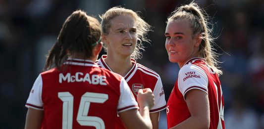 BOREHAMWOOD, ENGLAND - AUGUST 25: Jill Roord of Arsenal celebrates with team mates Vivianne Miedema and Katie McCabe after scoring their team's fifth goal during the pre season friendly match between Arsenal Women and Tottenham Hotspur Women at Meadow Park on August 25, 2019 in Borehamwood, England. (Photo by Linnea Rheborg/Getty Images)