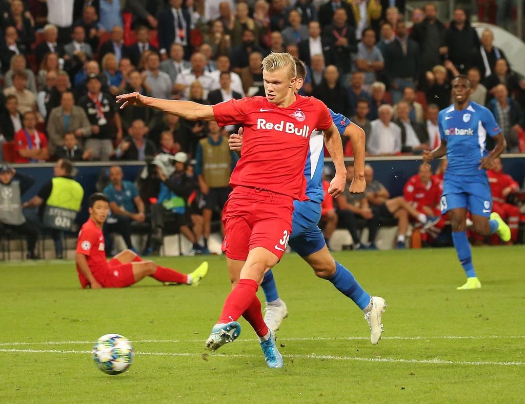 Salzburg's Norwegian forward Erling Braut Haland scores during the UEFA Champions League Group E football match Salzburg v Genk in Salzburg, Austri...
