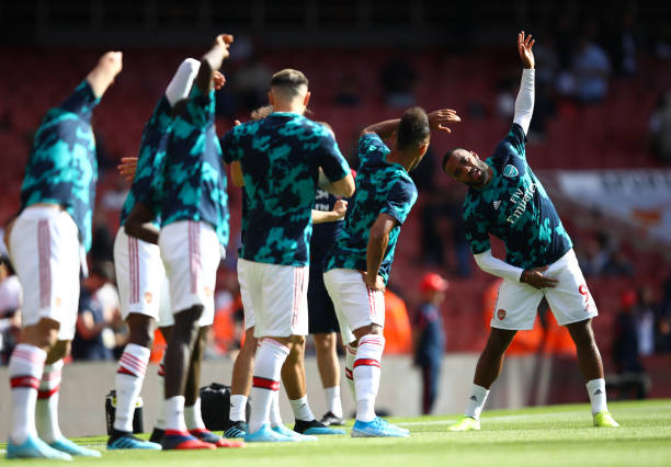 LONDON, ENGLAND - SEPTEMBER 01: Arsenal team seen warming up prior to the Premier League match between Arsenal FC and Tottenham Hotspur at Emirates...