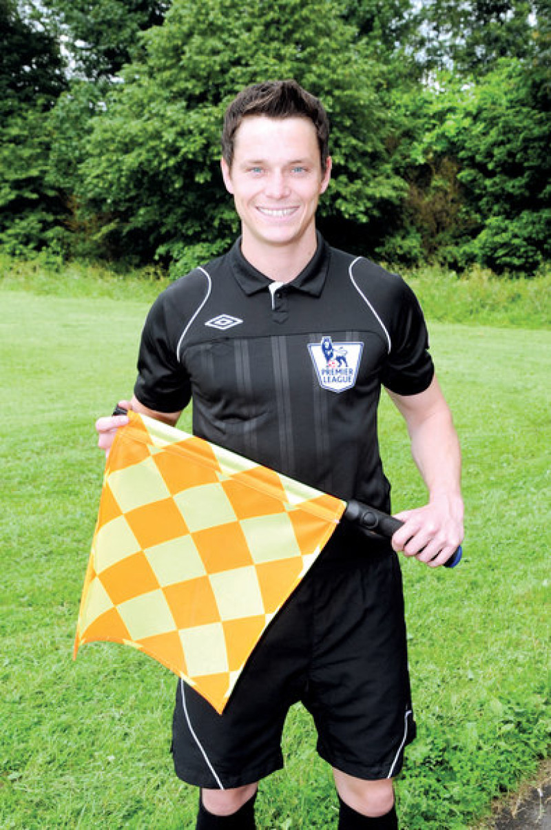 Level 2 ref handed Arsenal vs Nottingham Forest game 2 darren england
