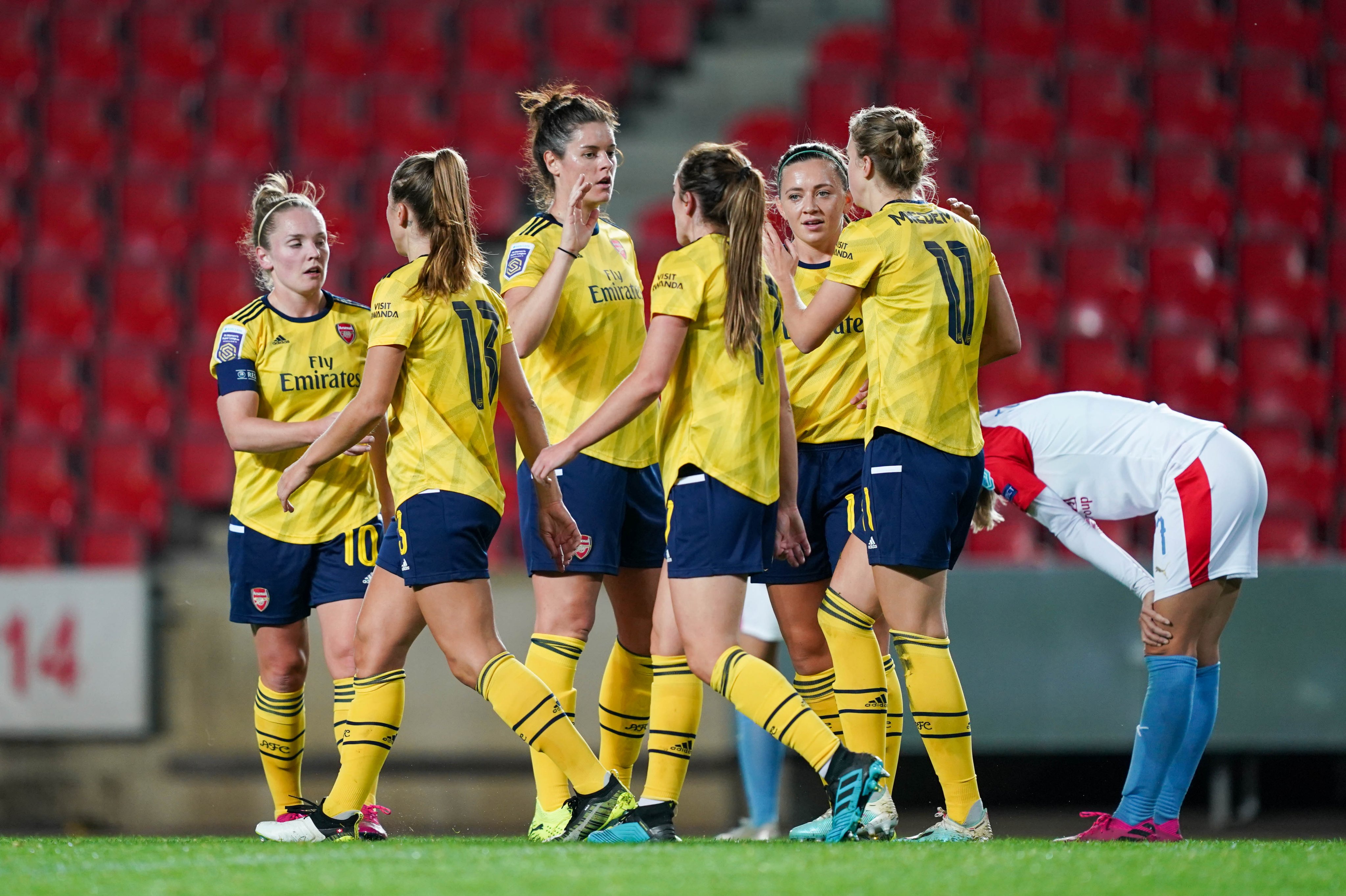 Arsenal Women during their match against Slavia Praha (Photo via Twitter / ArsenalWFC)