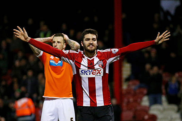 Jon Toral on Arsenal, Arsene Wenger, injuries and Hector Bellerin 2 BRENTFORD, ENGLAND - FEBRUARY 24: Jon-Miquel Toral of Brentford celebrates after completing his hat-trick by scoring his team's fourth goal during the Sky Bet Championship match between Brentford and Blackpool at Griffin Park on February 24, 2015 in Brentford, England. (Photo by Paul Gilham/Getty Images)