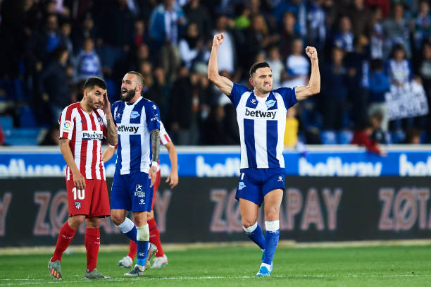 VITORIA-GASTEIZ, SPAIN - OCTOBER 29: Lucas Perez of Deportivo Alaves celebrates after scoring goal during the Liga match between Deportivo Alaves a...