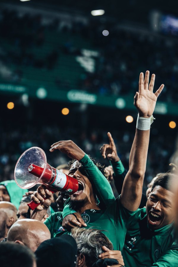 william saliba celebrates 2