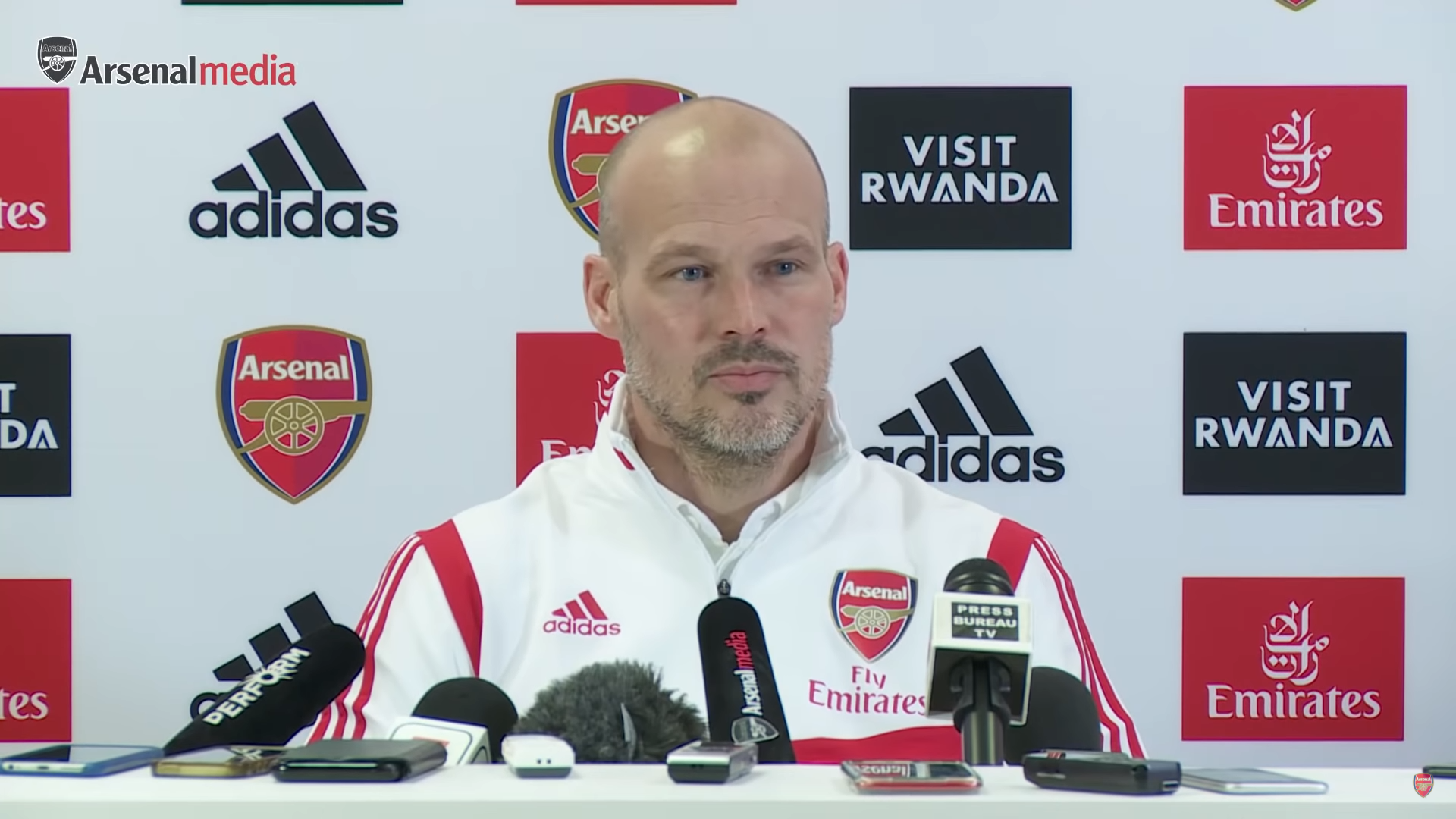 Freddie Ljungberg Press Conference (Photo via Arsenal / YouTube)