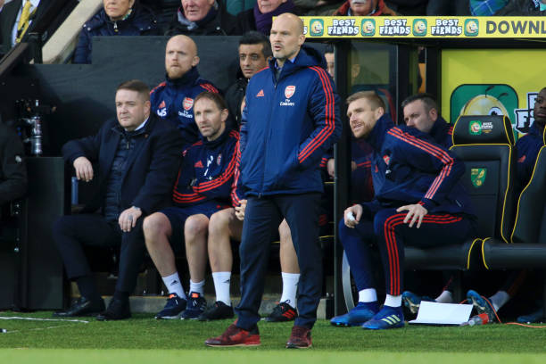 22 things I noticed as Arsenal bring back the banter era against Norwich 20 NORWICH, ENGLAND - DECEMBER 01: Interim Manager of Arsenal, Freddie Ljungberg next to Per Mertesacker during the Premier League match between Norwich City and Arsenal FC at Carrow Road on December 01, 2019 in Norwich, United Kingdom. (Photo by Stephen Pond/Getty Images)