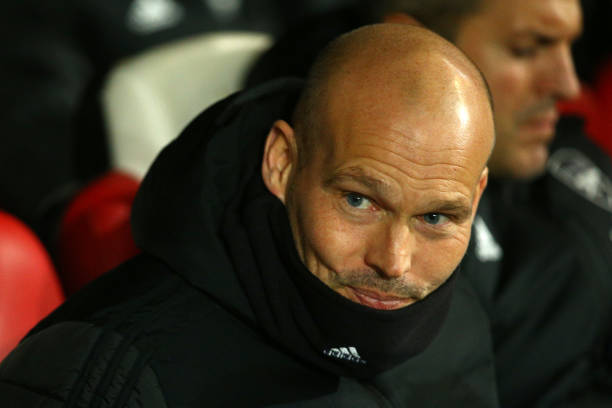 LIEGE, BELGIUM - DECEMBER 12: Interim Manager of Arsenal, Freddie Ljungberg looks on prior to the UEFA Europa League group F match between Standard...