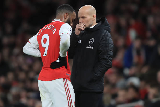 Won't be missed: Arsenal star trio to leave and fans don't care 5 LONDON, ENGLAND - DECEMBER 05: Freddie Ljungberg caretaker Arsenal coach speaks with Alexandre Lacazette during the Premier League match between Arsenal FC and Brighton & Hove Albion at Emirates Stadium on December 5, 2019 in London, United Kingdom. (Photo by Marc Atkins/Getty Images)