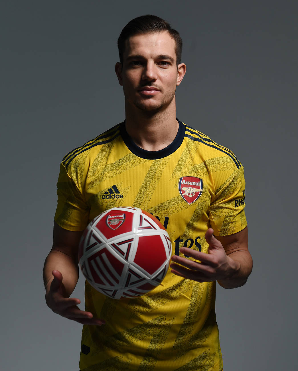 How much are Arsenal paying for Cedric Soares? 3 ST ALBANS, ENGLAND - JANUARY 30: Arsenal unveil new signing Cedric Soares at London Colney on January 30, 2020 in St Albans, England. (Photo by Stuart MacFarlane/Arsenal FC via Getty Images)