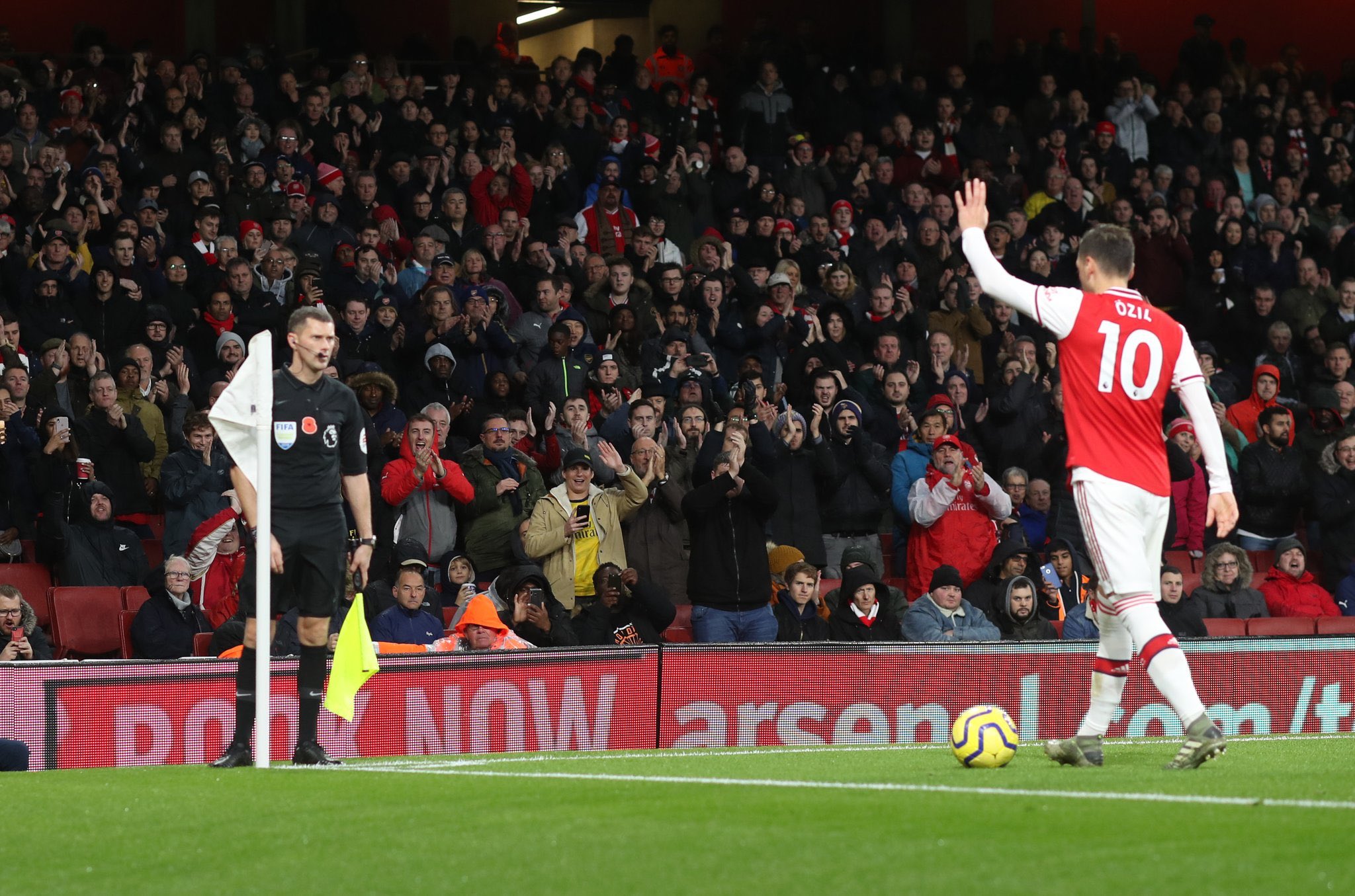 mesut ozil v manchster united