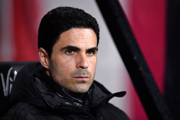BOURNEMOUTH, ENGLAND - JANUARY 27: Mikel Arteta, Manager of Arsenal looks on prior to the FA Cup Fourth Round match between AFC Bournemouth and Ars...