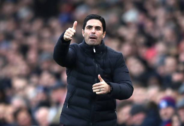 LONDON, ENGLAND - JANUARY 11: Mikel Arteta, Manager of Arsenal reacts during the Premier League match between Crystal Palace and Arsenal FC at Selh...