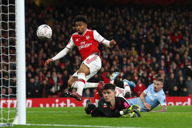 reiss nelson scores v leeds united