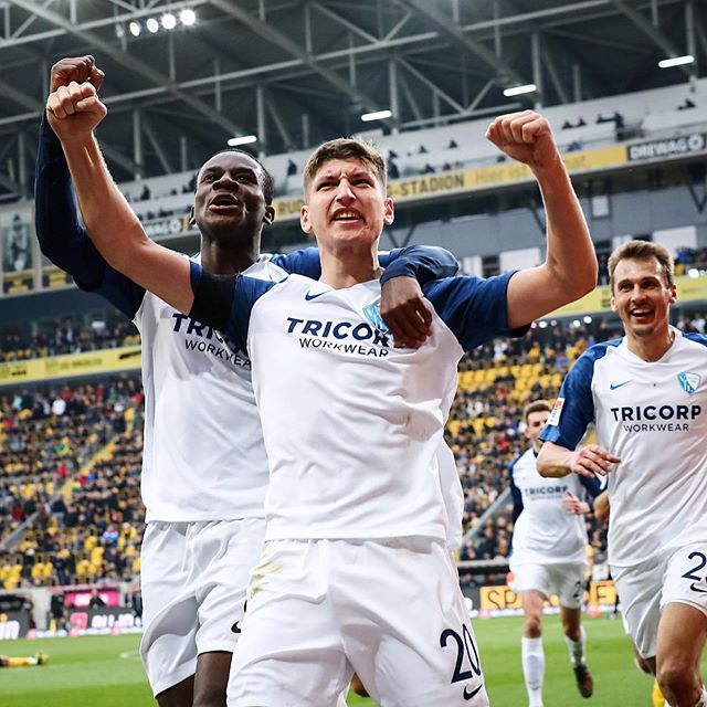 Jordi Osei-Tutu (L) celebrating Bochum's late winner (Photo via Instagram)