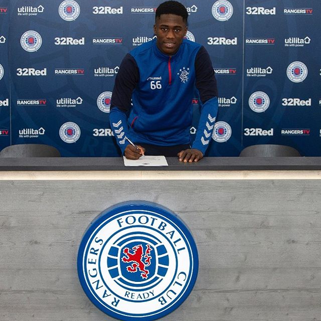 Malcolm Ebiowei signs for Rangers (Photo via Instagram)