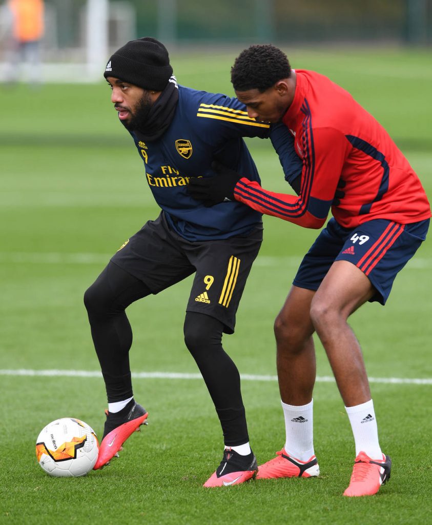 Bola and Medley train with first team amid LB shortage 2 ST ALBANS, ENGLAND - FEBRUARY 26: Zech Medley of Arsenal during the Arsenal 1st Team Training Session at London Colney on February 26, 2020, in St Albans, England. (Photo by David Price/Arsenal FC via Getty Images)