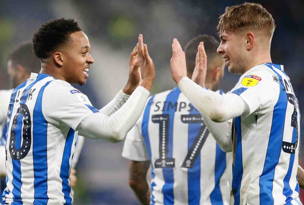 Chris Willock finds his feet in Premier League promotion charge 2 Emile Smith Rowe with Chris Willock for Huddersfield Town (Photo via Twitter / HTAFC)
