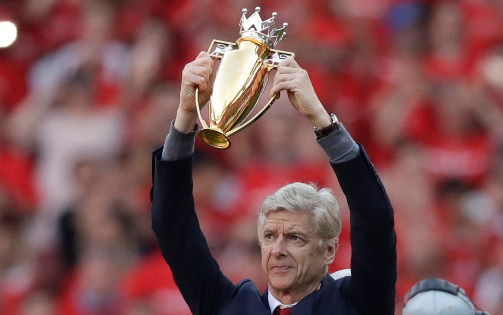 arsene wenger premier league gold trophy aresenal manager