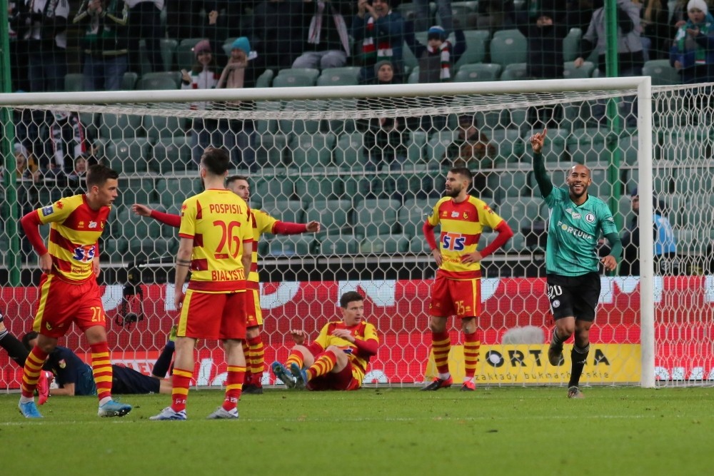 Dejan Iliev concedes in Jagiellonia's match against Legia Warsaw (Photo via Jagiellonia.pl)