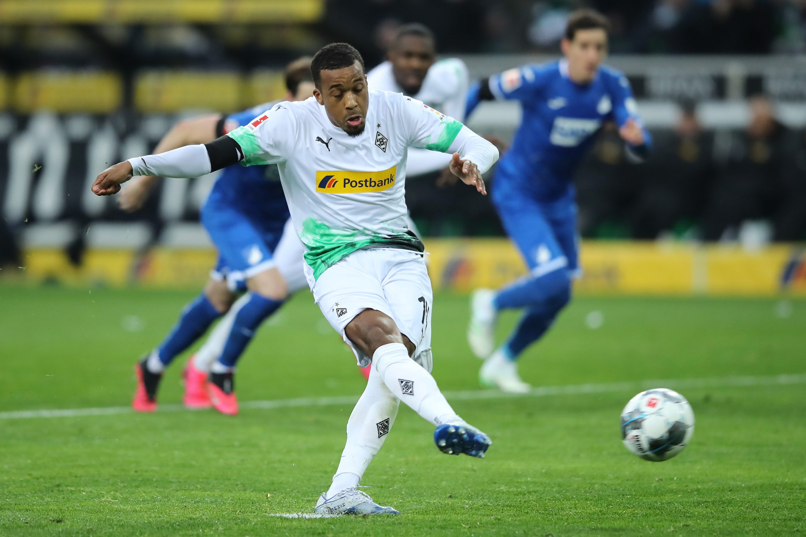 MOENCHENGLADBACH, GERMANY - FEBRUARY 22: Alassane Plea of Borussia Monchengladbach misses a penalty during the Bundesliga match between Borussia Mo...