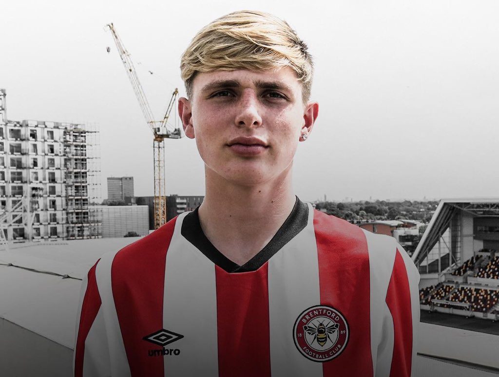 Finley Stevens after signing for Brentford B (Photo via BrentfordFC.com)