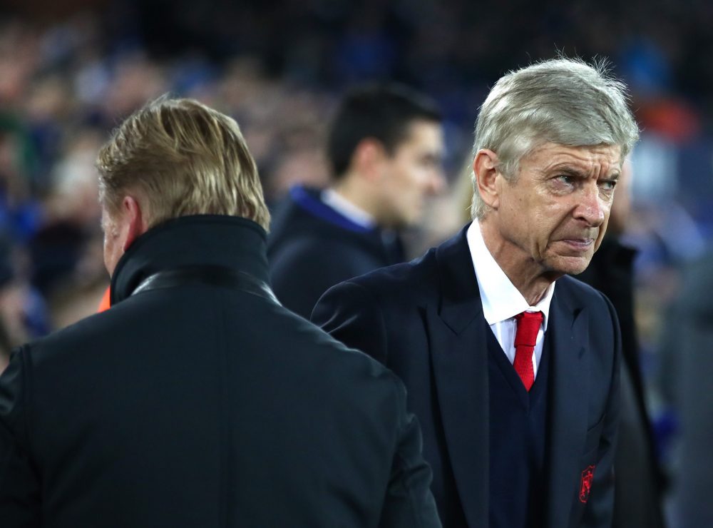 LIVERPOOL, ENGLAND - DECEMBER 13: (L-R) Ronald Koeman, Manager of Everton greets Arsene Wenger, Manager of Arsenal prior to kickoff during the Premier League match between Everton and Arsenal at Goodison Park on December 13, 2016 in Liverpool, England. (Photo by Clive Brunskill/Getty Images)