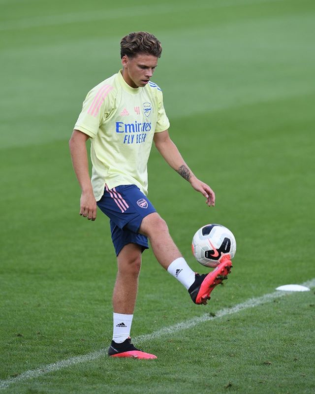 Match Reports: 1 win, 1 loss as Arsenal u23s & u18s face Southampton 3 Ben Cottrell with the Arsenal academy (Photo via Cottrell on Instagram)