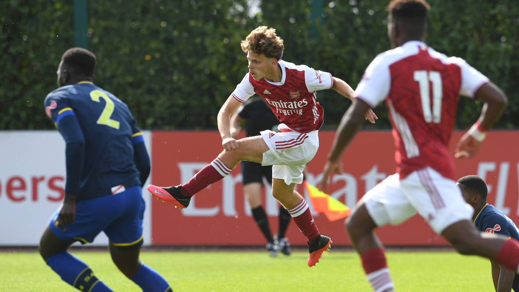 ST ALBANS, ENGLAND - SEPTEMBER 11: Ben Cottrell of Arsenal during the Premier League 2 match between Arsenal U23 and Southampton U23 at London Coln...