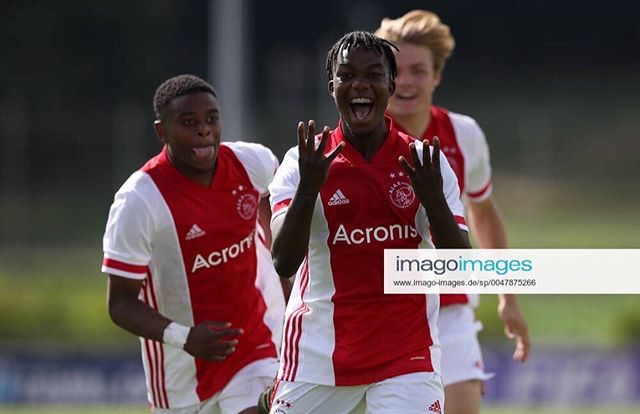 Official: Arsenal sign teenage winger Joel Ideho from Ajax 2 Joel Ideho celebrating a goal (Photo via ImagoImages)