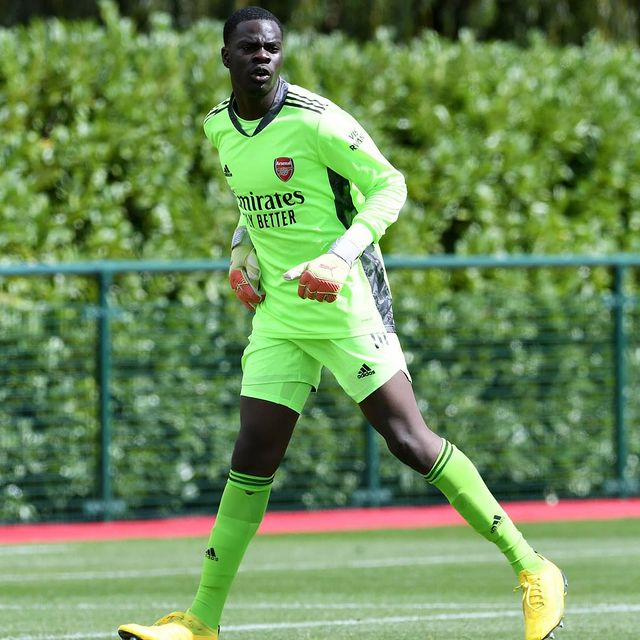 Arsenal 'happy' as 20yo improves rapidly 2 Ovie Ejeheri with Arsenal (Photo via Ejeheri on Instagram)