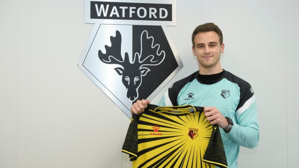 Mitchel Bergkamp signs for Watford (pic via Watford FC)