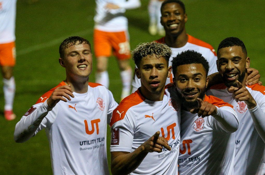 Daniel Ballard (L) celebrates with Blackpool (Photo via Blackpool FC on Twitter)