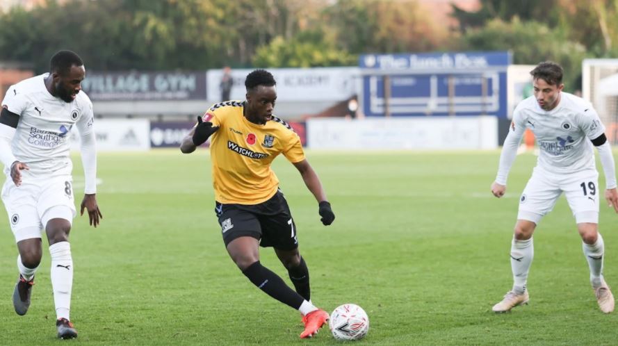 James Olayinka with Southend United (Photo via SouthendUnited.co.uk)