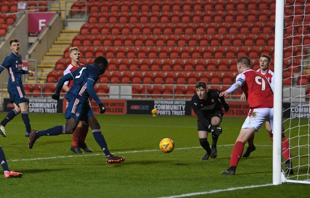 Mazeed Ogungbo scores a winner for the Arsenal u18s (Photo via Arsenal Academy on Twitter)
