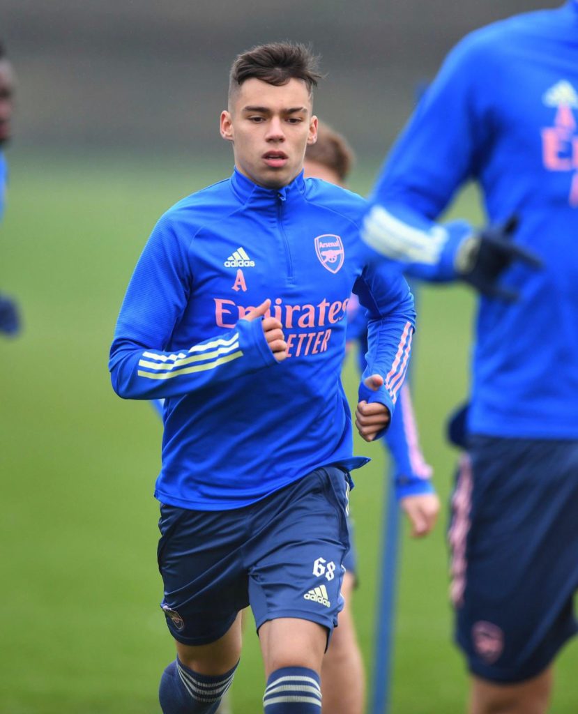 Catalin Cirjan in Arsenal training (Photo via Catalin Sarmasan on Twitter)