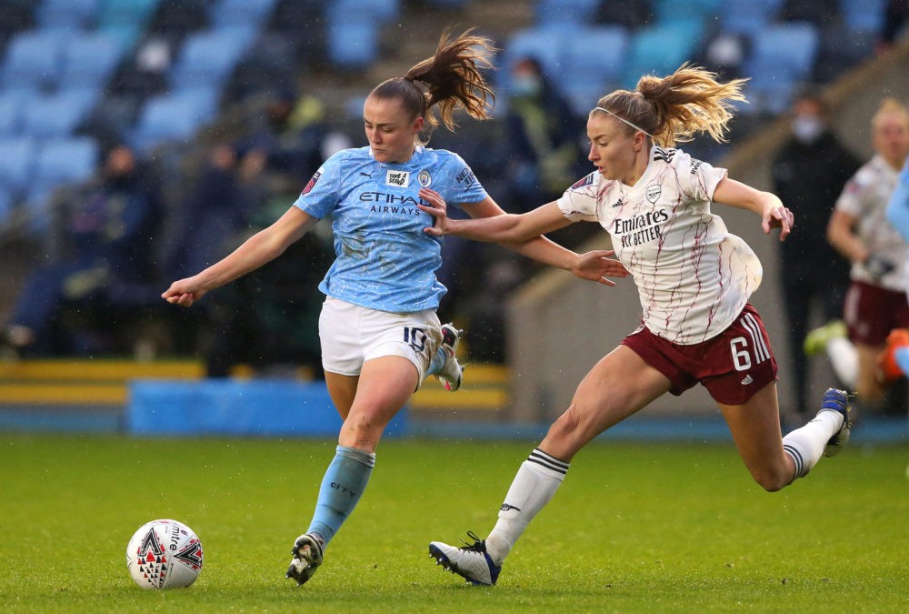 MANCHESTER, ENGLAND - DECEMBER 13:  Georgia Stanway of Manchester City Women beats Leah Williamson of Arsenal Women during the Barclays FA Women's Super League match between Manchester City Women and Arsenal Women at Manchester City Football Academy on December 13, 2020 in Manchester, England. The match will be played without fans, behind closed doors as a Covid-19 precaution. (Photo by Alex Livesey/Getty Images)