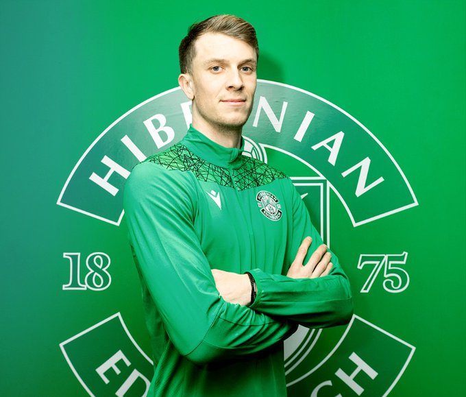 Matt Macey with Hibernian FC (Photo via Hibernian FC)