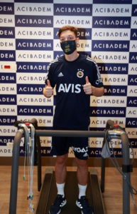 Mesut Ozil medical via Fenerbahce