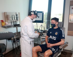Mesut Ozil medical via Fenerbahce