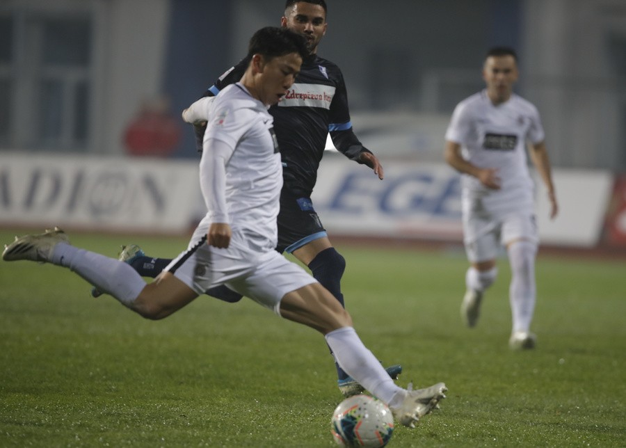 17 goals & assists: Takuma Asano finally hits fantastic form 2 Takuma Asano with Partizan Belgrade (Photo via Partizan on Twitter)