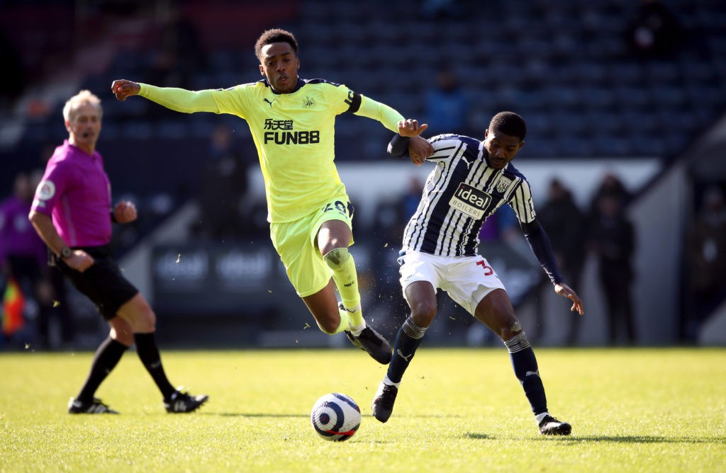 Joe Willock and Ainsley Maitland-Niles battle it out in loan derby 2 West Bromwich Albion v Newcastle United - Premier League - The Hawthorns Newcastle United's Joe Willock left and West Bromwich Albion's Ainsley Maitland-Niles battle for the ball during the Premier League match at The Hawthorns, West Bromwich. Picture date: Sunday March 7, 2021. Copyright: Nick Potts